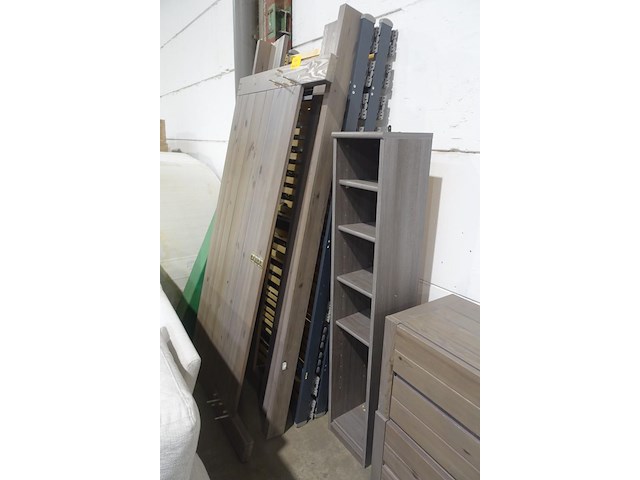 Volledige slaapkamer set - afbeelding 2 van  2