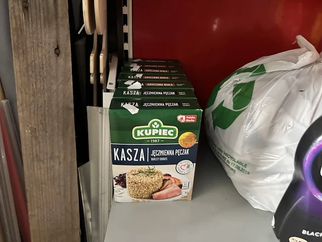 Volledige stock voedingswaren - afbeelding 32 van  47