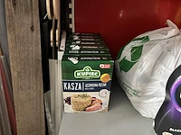 Volledige stock voedingswaren - afbeelding 32 van  47