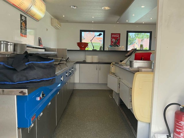 Volledige unit met frituur. - afbeelding 27 van  28