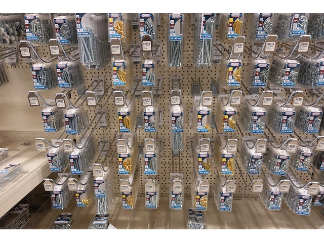 Volledigei nhoud rek ijzerwaren - afbeelding 3 van  27