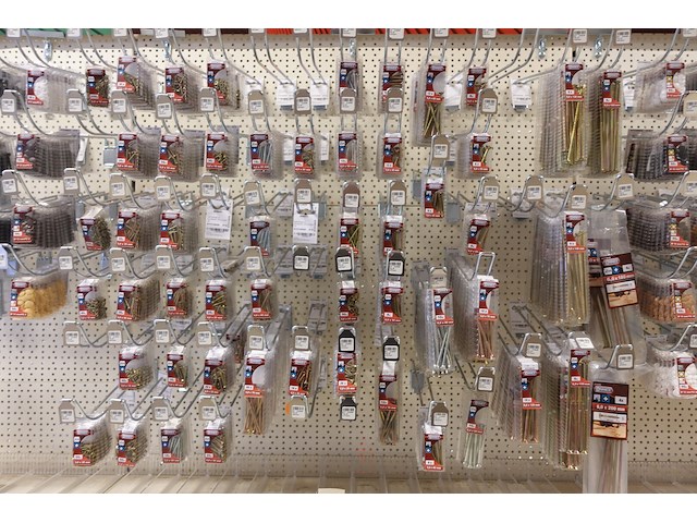 Volledigei nhoud rek ijzerwaren - afbeelding 13 van  27