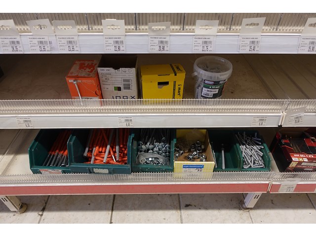 Volledigei nhoud rek ijzerwaren - afbeelding 19 van  27