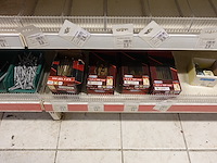 Volledigei nhoud rek ijzerwaren - afbeelding 20 van  27