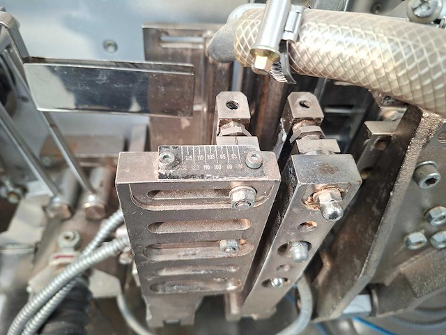 Volpak - s-130 d - volpak s-130 d verticale zakmachine - siemens automation + omron plc - 1989 - afbeelding 10 van  11