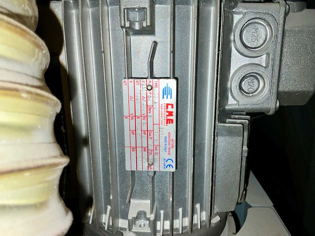 Volpato ls-2n4l kanten schuur-, polijst- en freesmachine bj 2015 - afbeelding 26 van  26