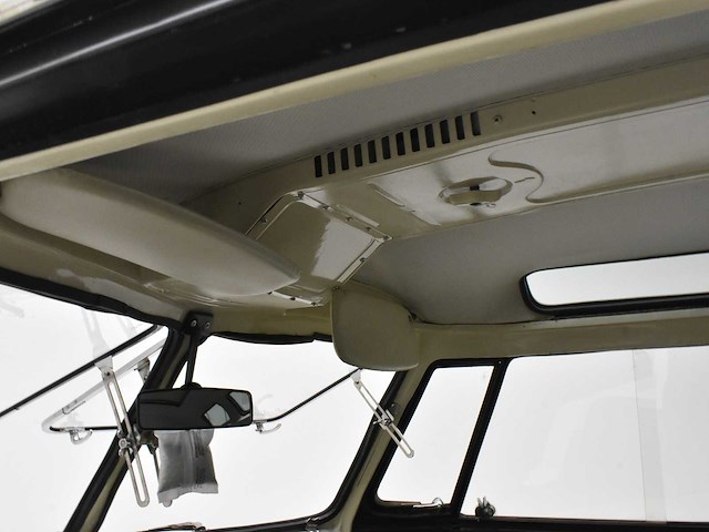 Volskwagen t1 samba style - afbeelding 15 van  57