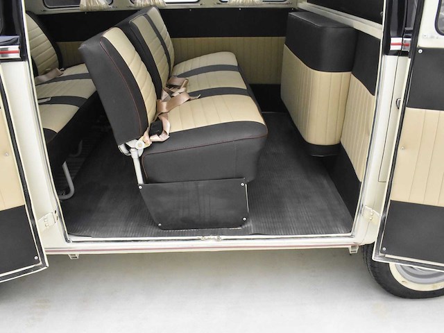 Volskwagen t1 samba style - afbeelding 20 van  57