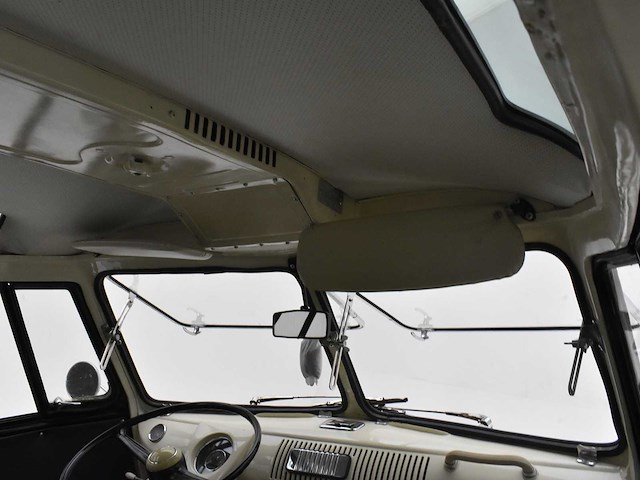 Volskwagen t1 samba style - afbeelding 27 van  57