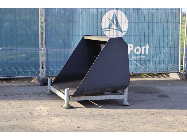 Volumebak qmac met euro aansluiting nieuw - afbeelding 1 van  1