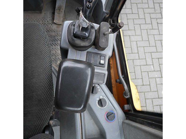 Volvo - 2002 - l30b - shovel - afbeelding 8 van  20