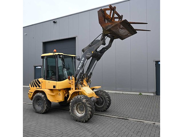 Volvo - 2002 - l30b - shovel - afbeelding 13 van  20