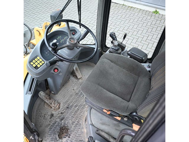 Volvo - 2002 - l30b - shovel - afbeelding 20 van  20