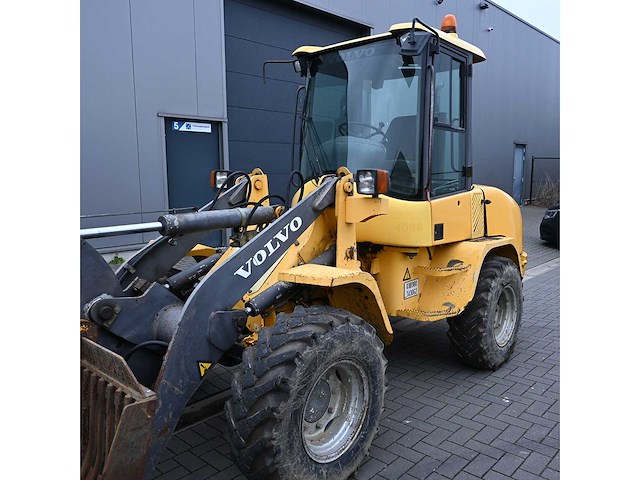 Volvo - 2002 - l30b - shovel - afbeelding 19 van  20