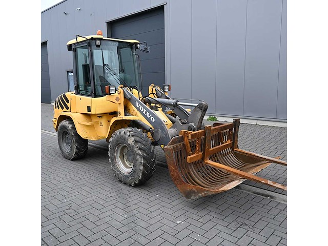 Volvo - 2002 - l30b - shovel - afbeelding 11 van  20