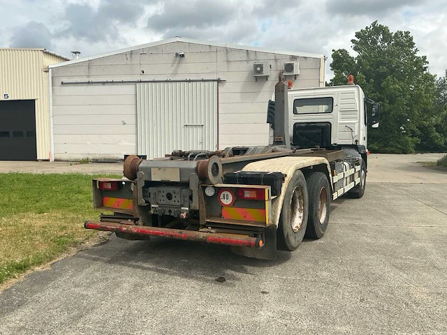 Volvo - 2004 - fm/fh 12 340 6x2r - vrachtwagen met containerhaak - containerwagen - conainersysteem - afbeelding 35 van  39