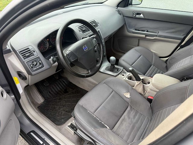 Volvo - 2005 - s40 - personenauto - afbeelding 11 van  23