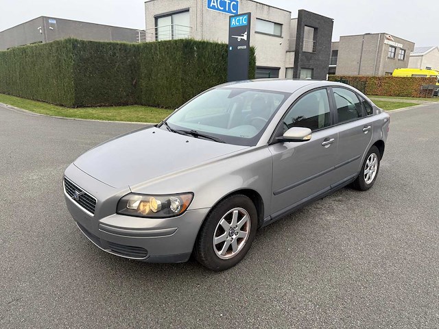 Volvo - 2005 - s40 - personenauto - afbeelding 12 van  23