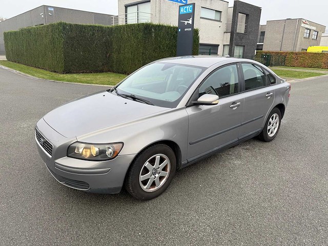 Volvo - 2005 - s40 - personenauto - afbeelding 1 van  17