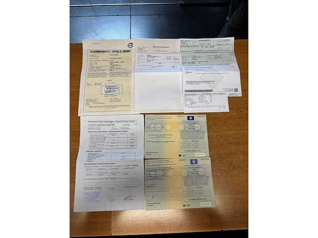 Volvo - 2009 - flm42 - straatveegmachine - afbeelding 9 van  17