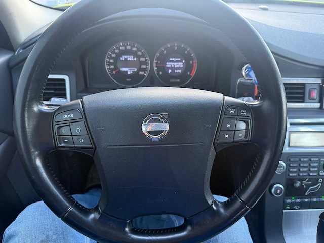 Volvo - 2009 - xc70 - 2.4d5 awd cross country - personenauto - afbeelding 21 van  33