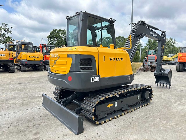 Volvo - 2012 - ec60c - midigraafmachine - afbeelding 34 van  41