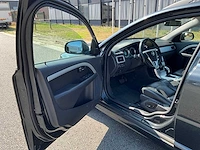 Volvo - 2013 - v70 - b - personenauto - afbeelding 2 van  36
