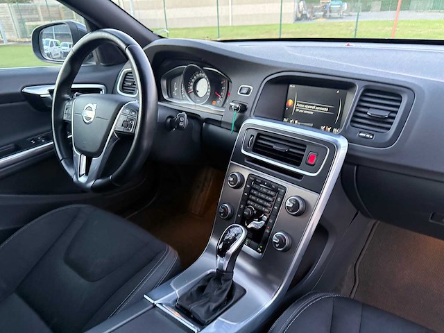 Volvo - 2014 - v60 - personenauto - afbeelding 17 van  30