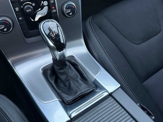 Volvo - 2014 - v60 - personenauto - afbeelding 15 van  30