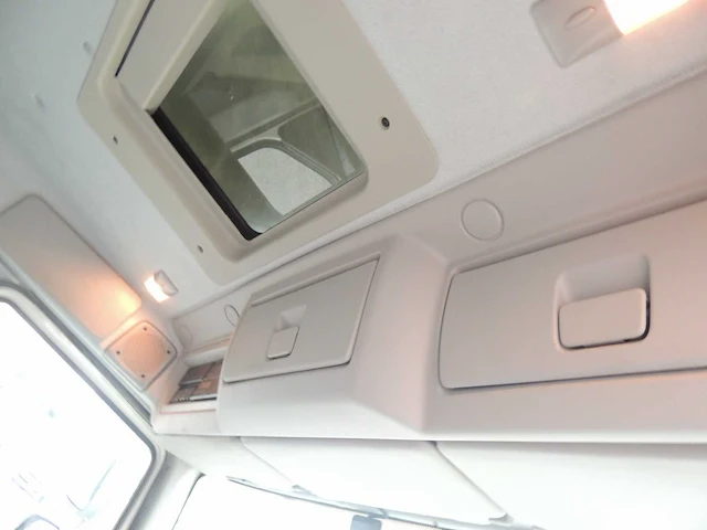 Volvo - 2015 - fl250 box - vrachtwagen - afbeelding 14 van  29