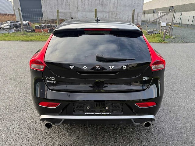 Volvo - 2016 - v40 - r disign - personenauto - afbeelding 2 van  24