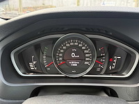 Volvo - 2016 - v40 - r disign - personenauto - afbeelding 17 van  24