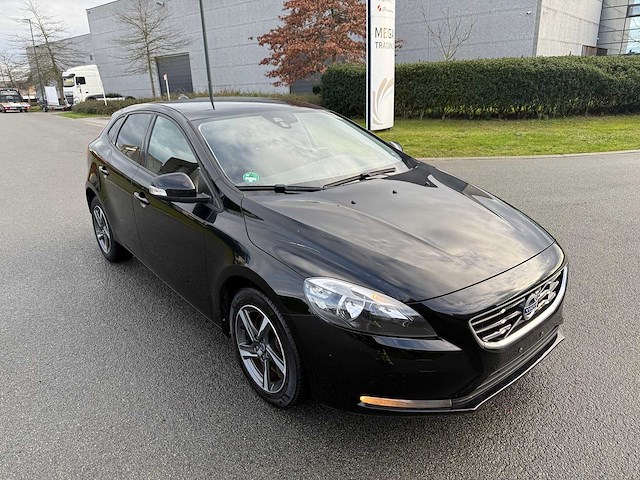 Volvo - 2016 - v40 - r disign - personenauto - afbeelding 20 van  24