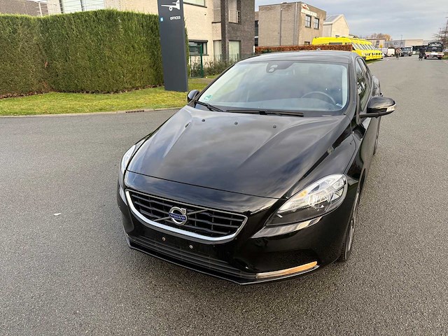 Volvo - 2016 - v40 - r disign - personenauto - afbeelding 18 van  24
