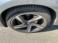 Volvo - 2016 - v60 - f - personenauto - afbeelding 12 van  31