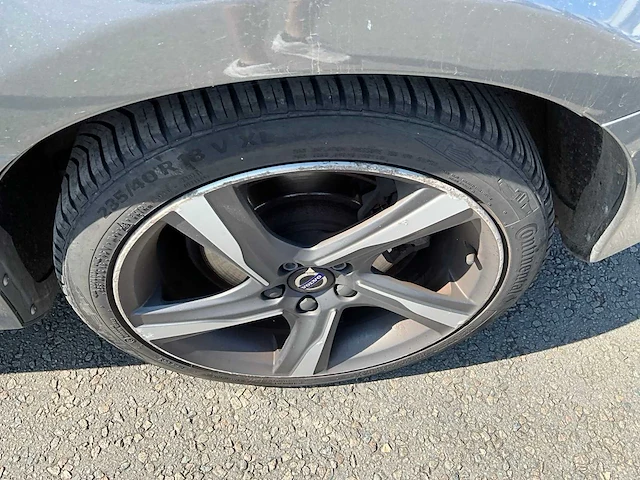 Volvo - 2016 - v60 - f - personenauto - afbeelding 15 van  31