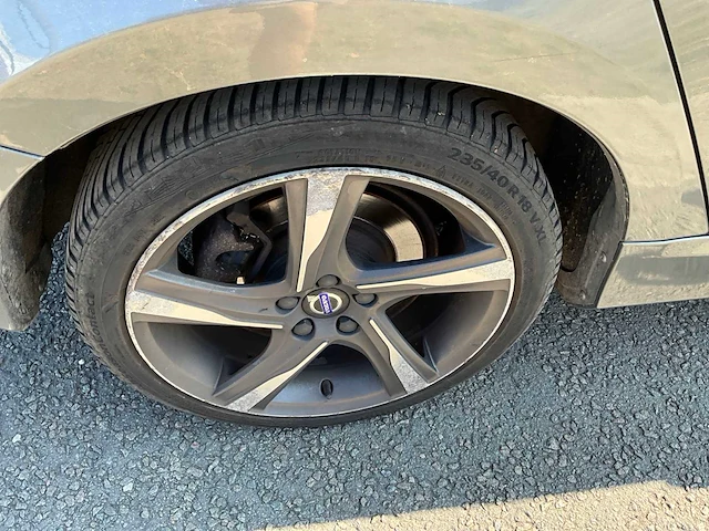 Volvo - 2016 - v60 - f - personenauto - afbeelding 17 van  31
