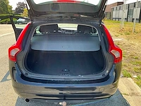 Volvo - 2016 - v60 - f - personenauto - afbeelding 18 van  32