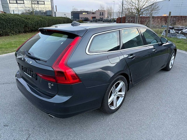 Volvo - 2017 - v90 - d4 - personenauto - afbeelding 4 van  25