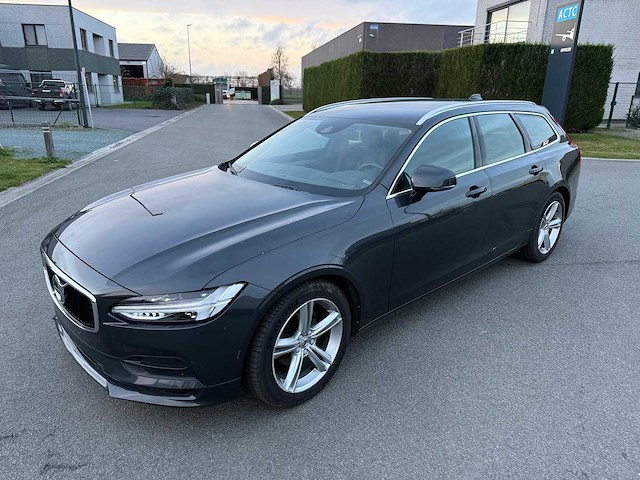 Volvo - 2017 - v90 - d4 - personenauto - afbeelding 1 van  25