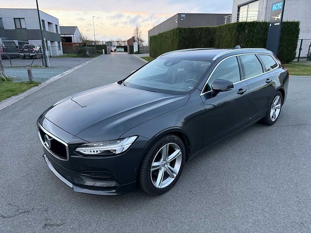 Volvo - 2017 - v90 - d4 - personenauto - afbeelding 12 van  25