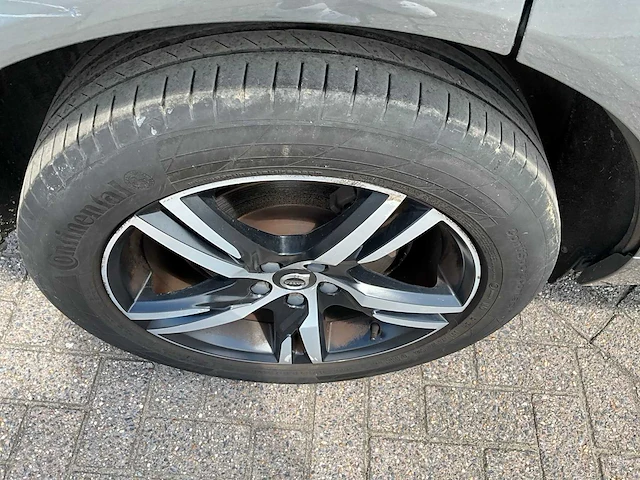 Volvo - 2018 - xc60 - u - personenauto - afbeelding 14 van  28