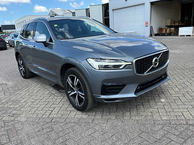 Volvo - 2018 - xc60 - u - personenauto - afbeelding 26 van  28