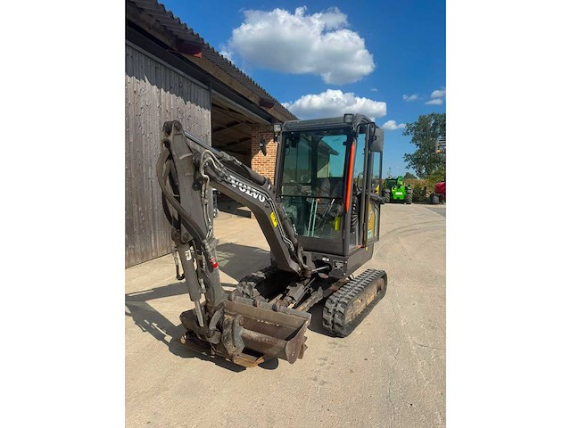 Volvo - 2022 - ec18e - minigraafmachine - afbeelding 2 van  7