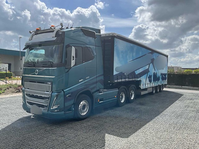 Volvo - 2023 - fh16 - vrachtwagen - afbeelding 1 van  2