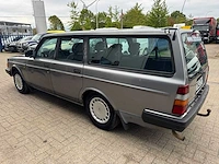 Volvo - 245 - youngtimer > 15 - afbeelding 2 van  17