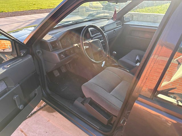 Volvo - 940 gl - oldtimer - afbeelding 2 van  32