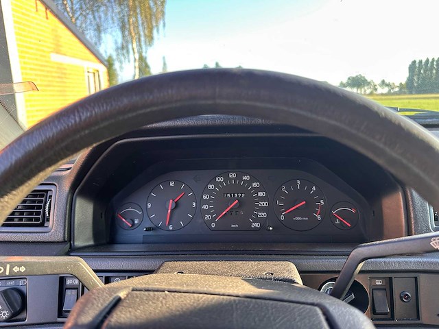 Volvo - 940 gl - oldtimer - afbeelding 3 van  32