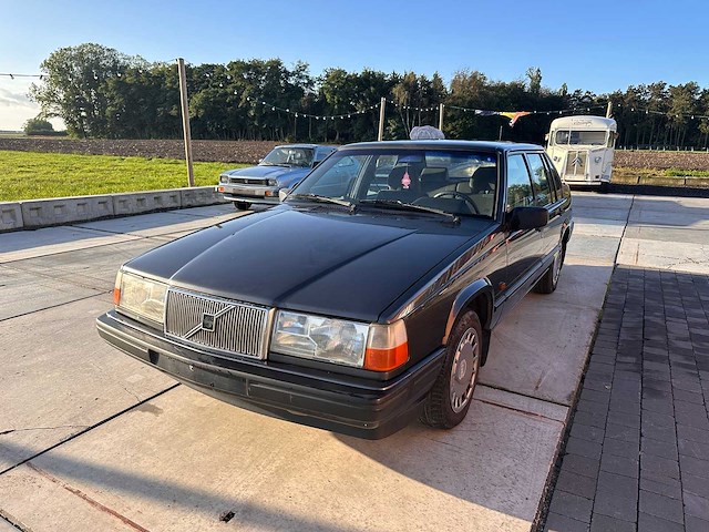 Volvo - 940 gl - oldtimer - afbeelding 1 van  32