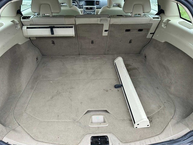 Volvo - d2 - v60 - bedrijfswagen - afbeelding 8 van  36